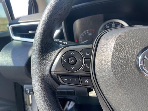Used 2021 Toyota Corolla LE image 15