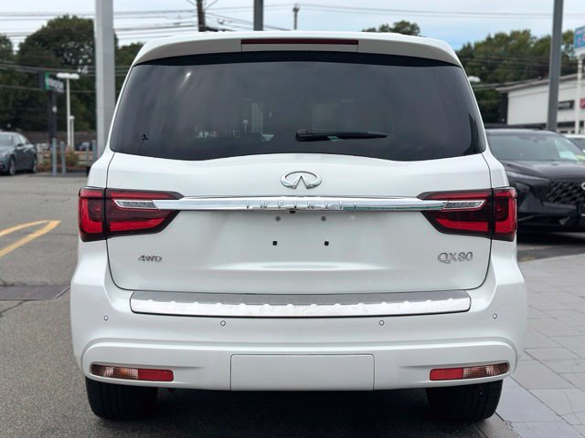 Used 2023 INFINITI QX80 Sensory w/ All-Season Package AWD/4WD image 5