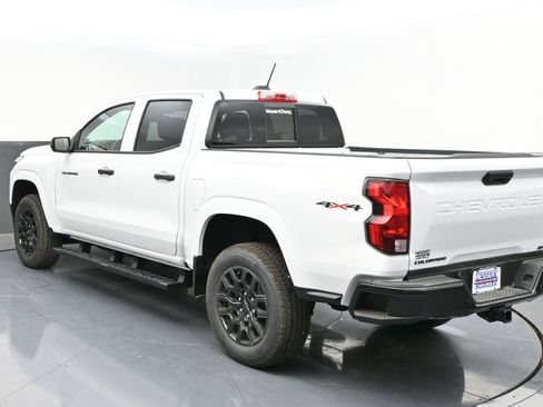 New 2026 Chevrolet Colorado W/T w/ WT Custom Package AWD/4WD image 5