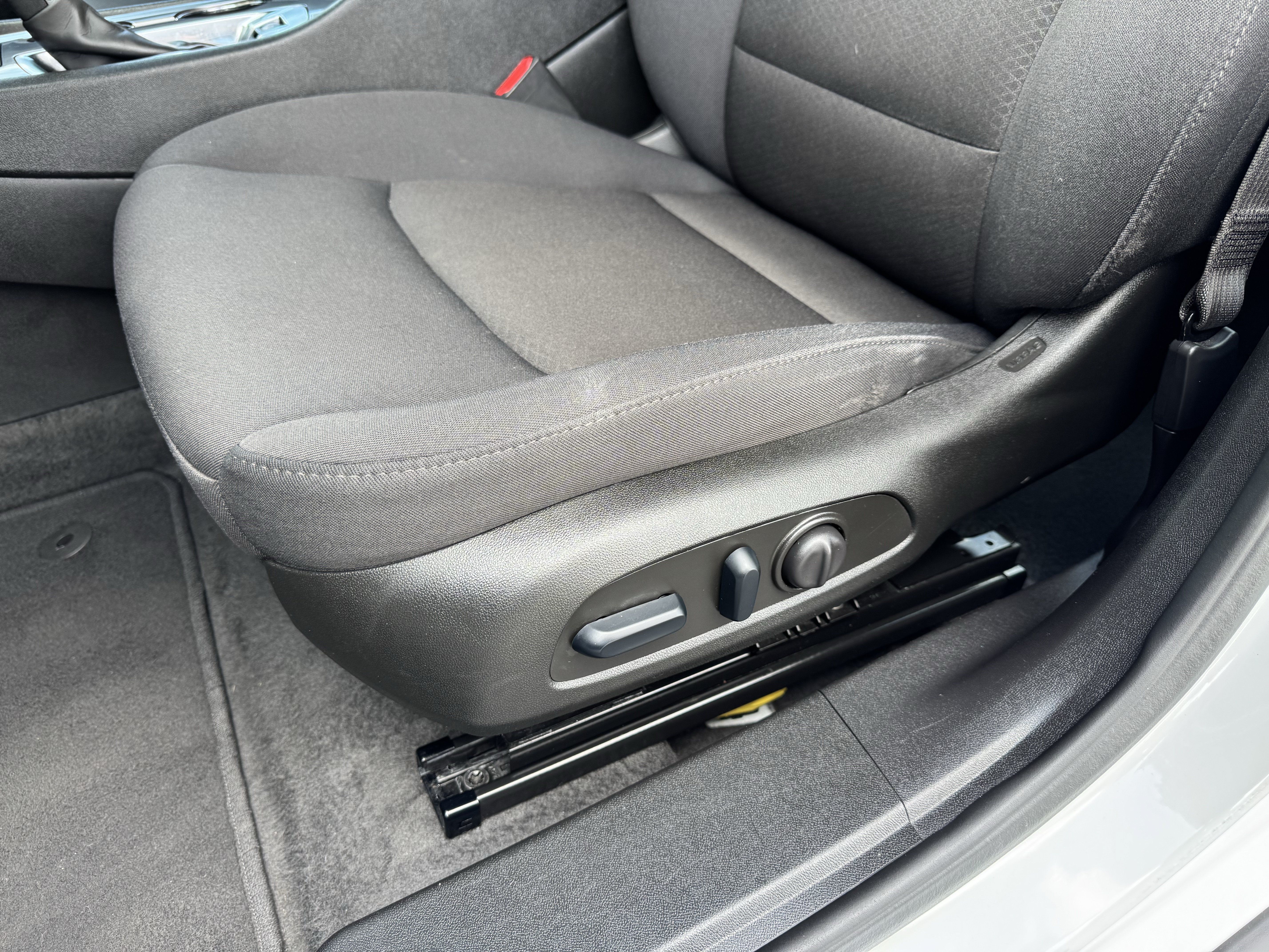 Certified 2025 Chevrolet Malibu LT FWD image 14