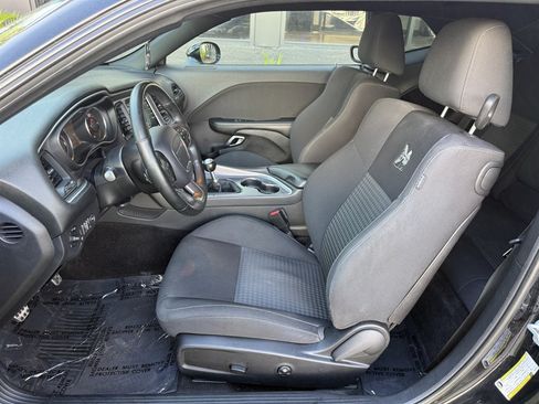 Used 2019 Dodge Challenger R/T Scat Pack RWD image 11