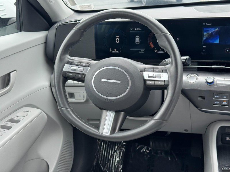 Used 2025 Hyundai Kona SEL AWD/4WD image 13