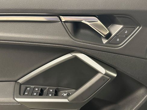 New 2025 Audi Q3 2.0T Premium image 10