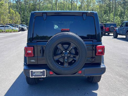 Used 2020 Jeep Wrangler Unlimited Sport S w/ Sun And Sound Package image 6