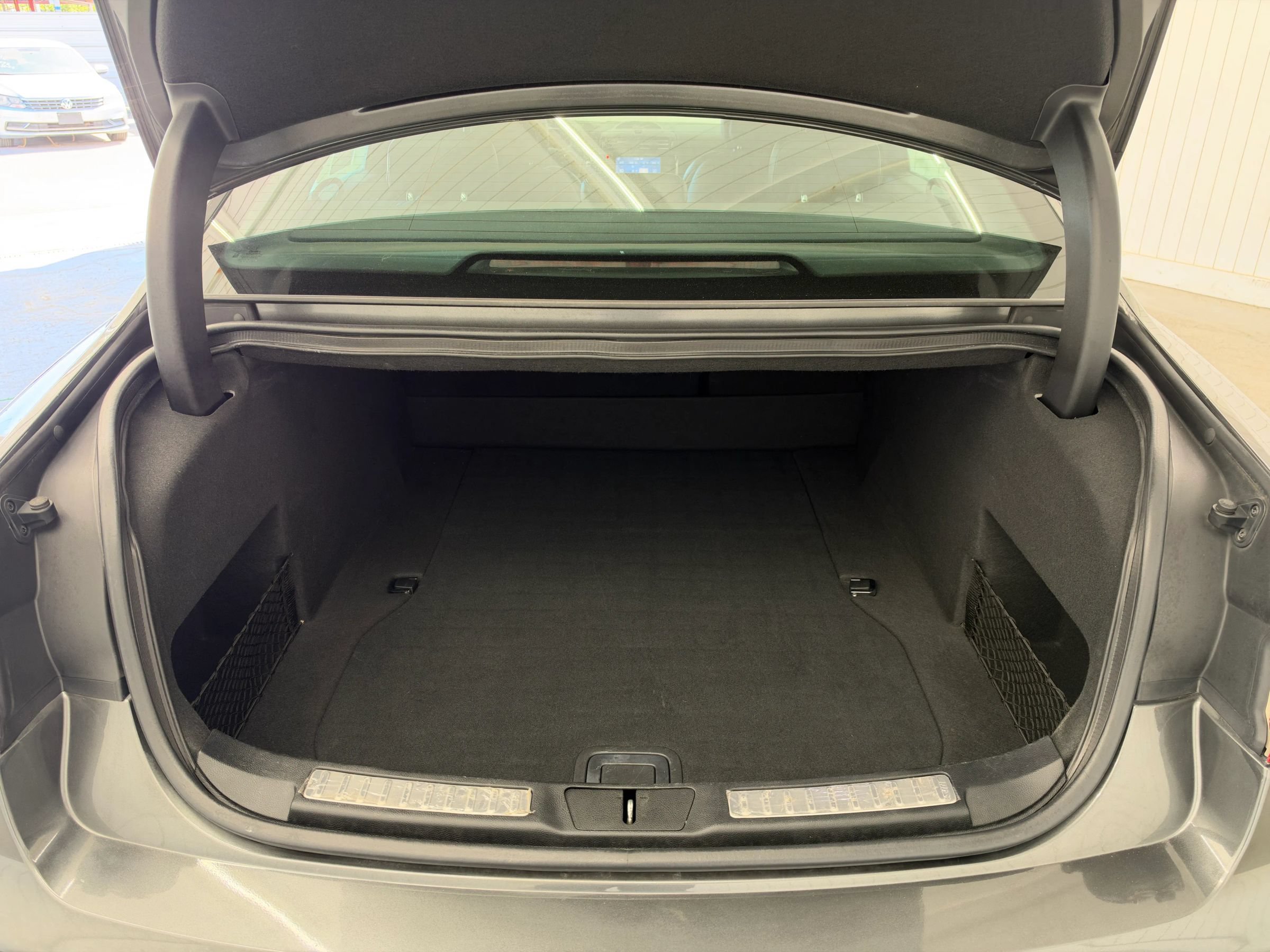 Used 2020 Lincoln Continental FWD image 13