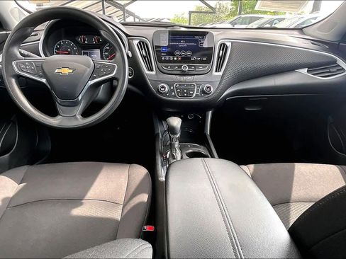 Used 2024 Chevrolet Malibu LT FWD image 15