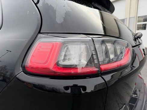 Used 2020 Jeep Cherokee Latitude Plus image 4