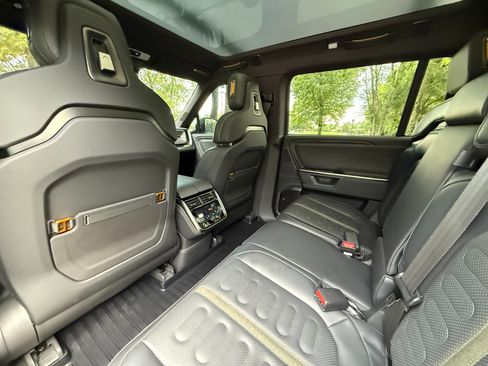Used 2025 Rivian R1S Adventure AWD/4WD image 14