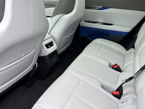 New 2026 Cadillac Optiq Sport 1 w/ LPO, Floor Liner Package AWD/4WD image 12