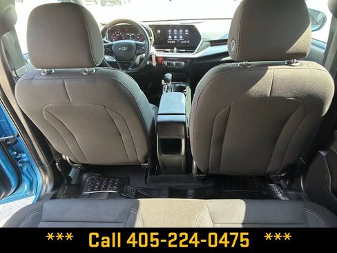 Used 2025 Chevrolet Trax RS w/ Driver Confidence Package image 22