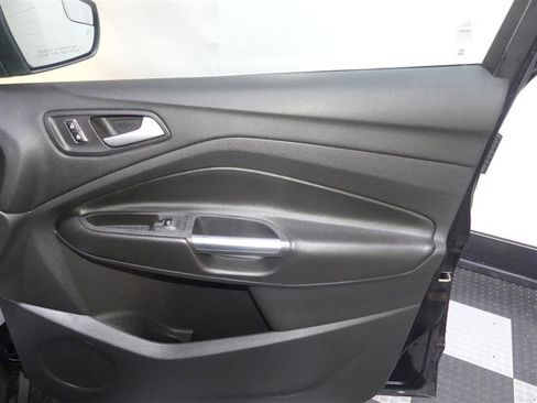 Used 2013 Ford C-MAX SEL FWD image 18
