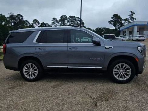Used 2022 GMC Yukon SLT w/ SLT Luxury Package RWD image 9