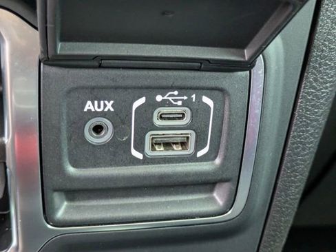 Used 2024 Jeep Gladiator Sport AWD/4WD image 22