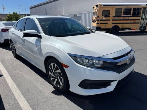 Used 2017 Honda Civic EX image 2