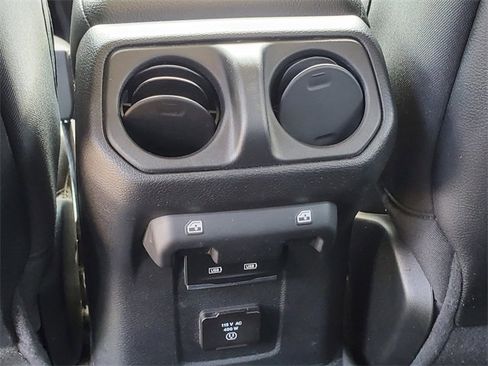 Used 2022 Jeep Gladiator Mojave image 10