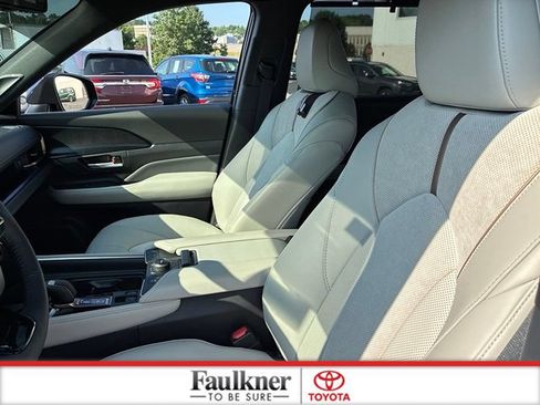 Certified 2026 Toyota Grand Highlander AWD Hybrid image 30