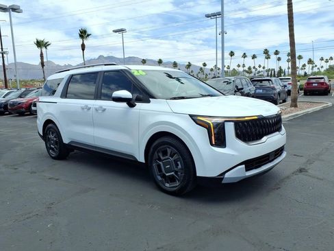 Used 2026 Kia Carnival EX FWD image 31