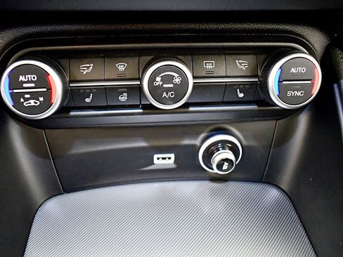 Used 2019 Alfa Romeo Stelvio Ti Sport w/ Quick Order Package 22S Sport image 31