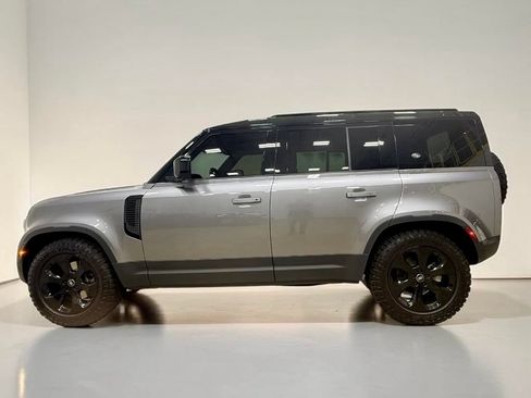 Used 2022 Land Rover Defender 110 S AWD/4WD image 18