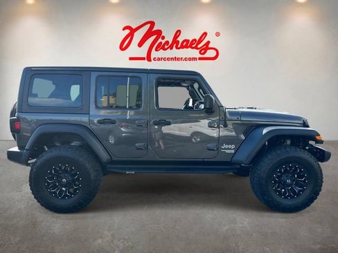 Used 2018 Jeep Wrangler Unlimited Sport S AWD/4WD image 2