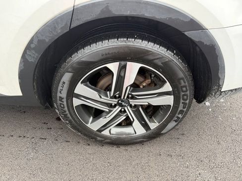 Used 2023 Kia Sorento EX AWD/4WD image 18