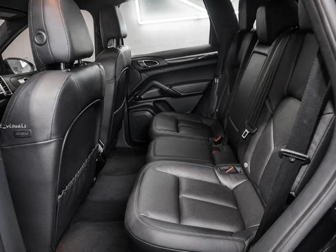 Used 2015 Porsche Cayenne S AWD/4WD image 13