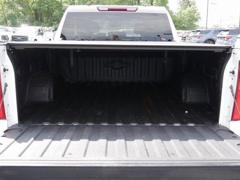 Used 2021 Chevrolet Silverado 1500 LT Trail Boss w/ Bed Protection Package image 9