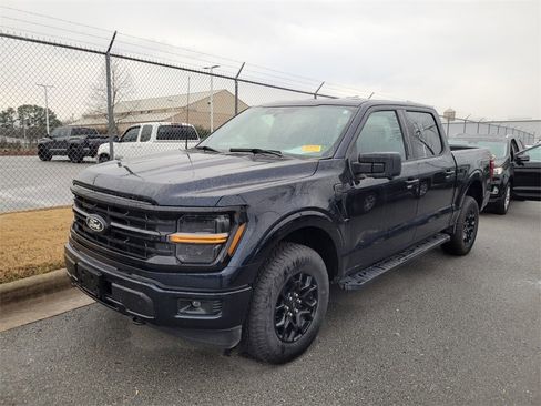 Used 2024 Ford F150 XLT w/ FX4 Off-Road Package image 3
