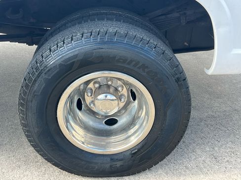 Used 2000 Ford F350 4x4 Regular Cab DRW Super Duty image 20