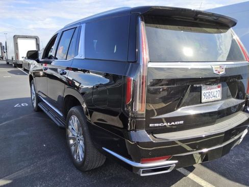 Used 2023 Cadillac Escalade Premium Luxury AWD/4WD image 8