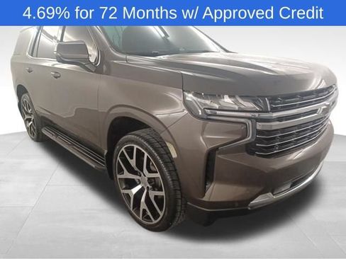 Used 2021 Chevrolet Tahoe LT w/ LT Signature Package RWD image 1
