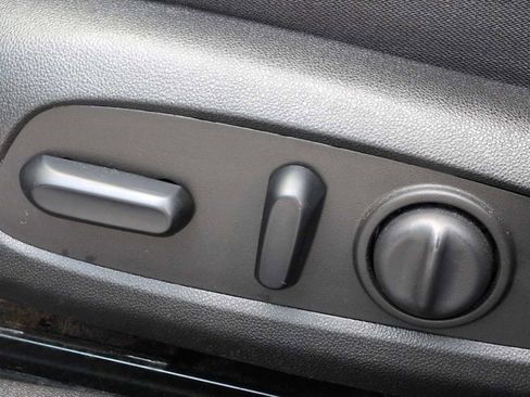 Used 2023 Chevrolet Malibu LT FWD image 17