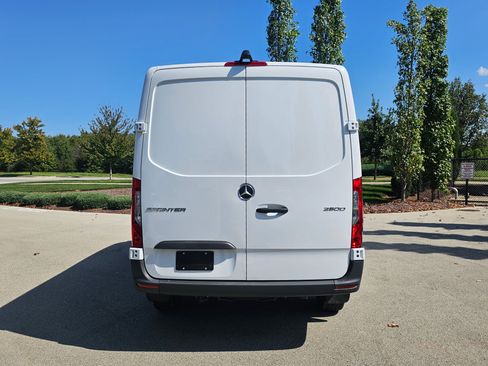 New 2025 Mercedes-Benz Sprinter 2500 image 7