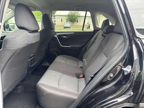 Certified 2025 Toyota RAV4 XLE AWD/4WD image 14