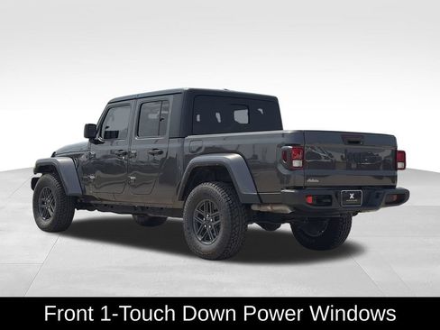 Used 2024 Jeep Gladiator Sport AWD/4WD image 7