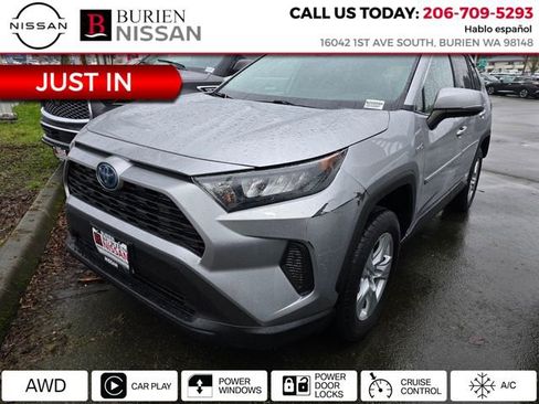 Used 2019 Toyota RAV4 LE w/ Carpet Mat Package image 1