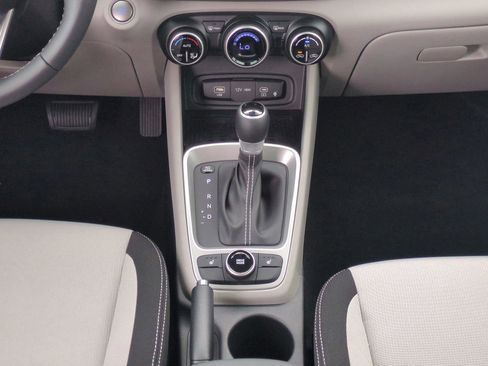 New 2026 Hyundai Venue SEL FWD image 18