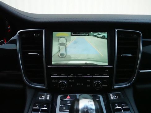 Used 2013 Porsche Panamera 4S image 24