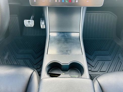 Used 2020 Tesla Model Y Long Range AWD/4WD image 26
