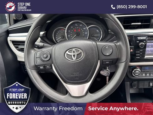 Used 2015 Toyota Corolla LE image 13