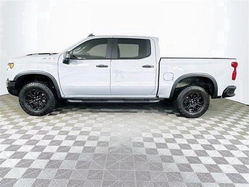 Used 2025 Chevrolet Silverado 1500 ZR2 w/ Technology Package AWD/4WD image 4