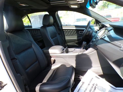 Used 2015 Ford Taurus SEL w/ Equipment Group 201A FWD image 15