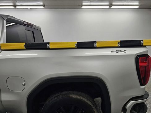 Used 2022 GMC Sierra 1500 Elevation w/ Elevation Premium Package image 8