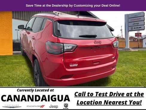 Used 2022 Jeep Compass Limited w/ (RED) Package AWD/4WD image 5