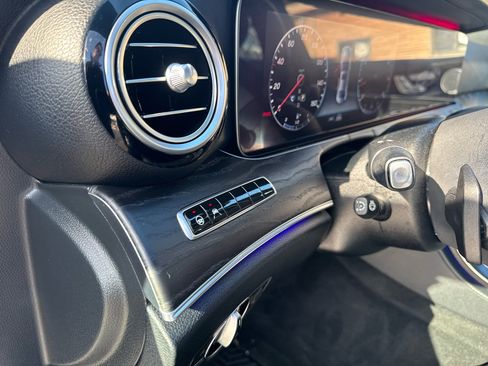 Used 2020 Mercedes-Benz E 350 4MATIC Sedan image 24