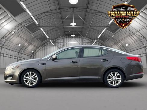 Used 2013 Kia Optima EX w/ Premium Pkg FWD image 8