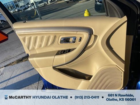 Used 2013 Ford Taurus SE image 23