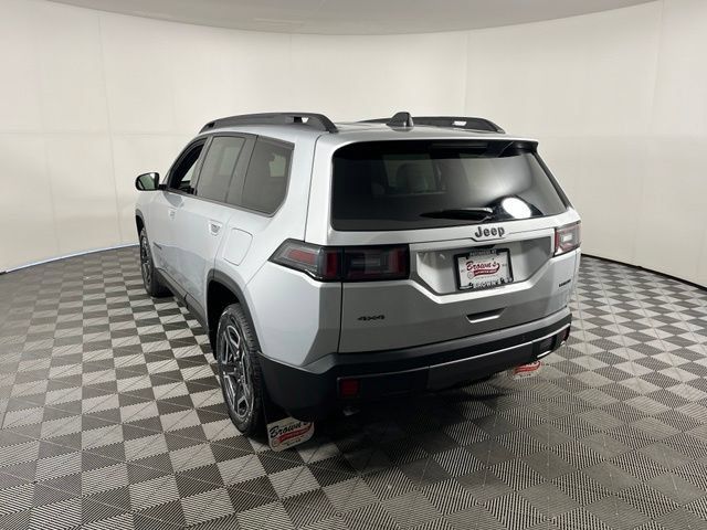 Used 2026 Jeep Cherokee Laredo AWD/4WD image 5