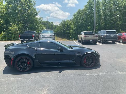 Used 2018 Chevrolet Corvette Z06 RWD image 4