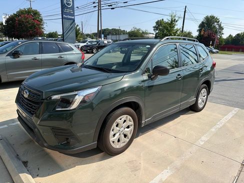 Used 2024 Subaru Forester AWD/4WD image 3